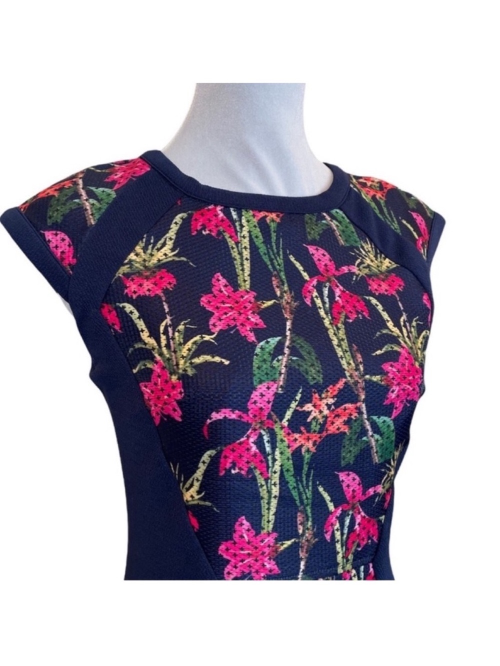 Pink Martini the tropical dress shortsleeved floral print navy dress size small - Picture 4 of 16